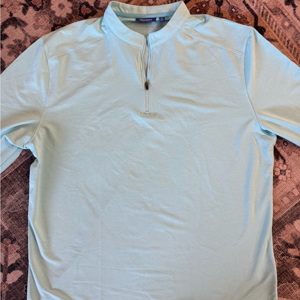 Devereux Men’s Light Blue Long Sleeve Quarter-Zip Shirt